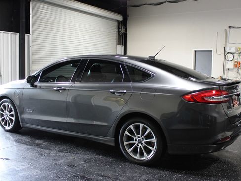 Used 2017 Ford Fusion Energi Titanium FWD image 6