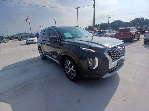 Used 2022 Hyundai Palisade Limited FWD image 3