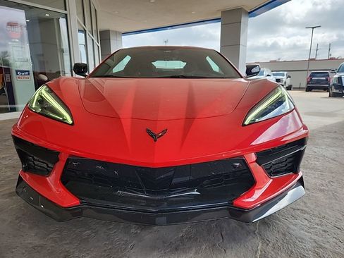 Used 2021 Chevrolet Corvette Stingray Preferred Cpe w/ Z51 Performance Package image 3