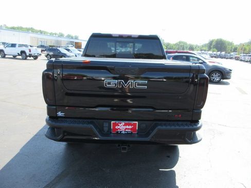 Certified 2023 GMC Sierra 1500 AT4X AWD/4WD image 7