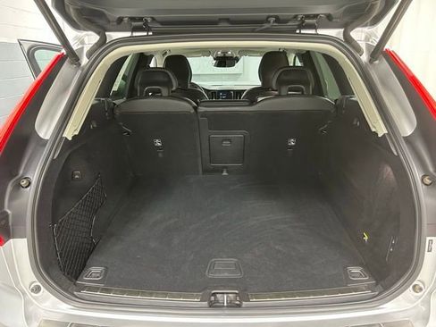 Used 2019 Volvo XC60 T5 Inscription w/ Protection Package Premier image 5