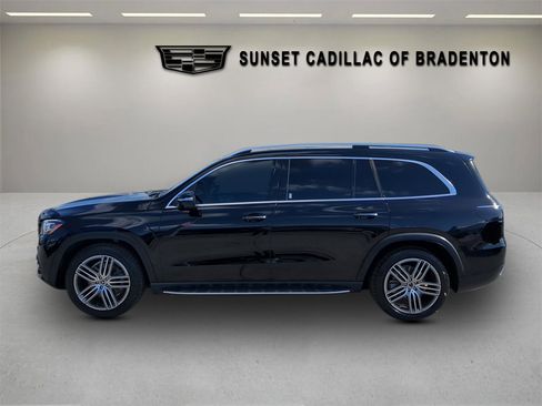 Used 2023 Mercedes-Benz GLS 450 4MATIC image 7