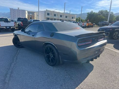 Used 2018 Dodge Challenger SXT Plus RWD image 12