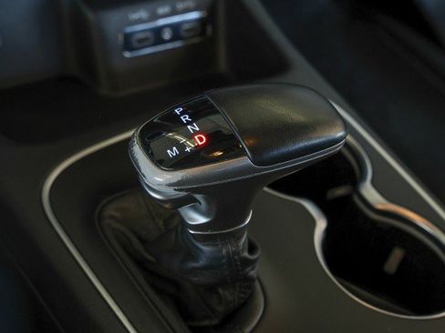 Used 2020 Dodge Durango SXT w/ 3rd Row Seating Group RWD image 21