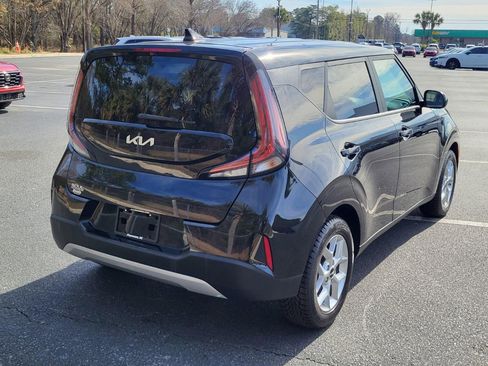 Used 2023 Kia Soul LX w/ Option Group 015 image 2
