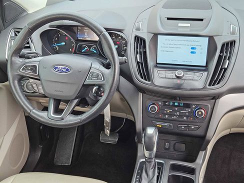 Used 2018 Ford Escape SEL image 24