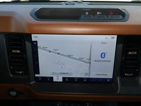 Used 2024 Ford Bronco Outer Banks image 28