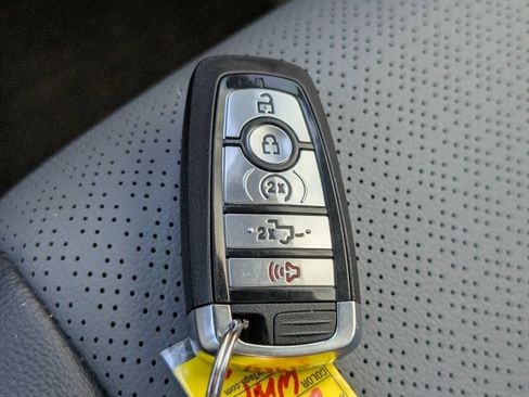 Used 2025 Ford F150 Lariat w/ Equipment Group 502A High image 22