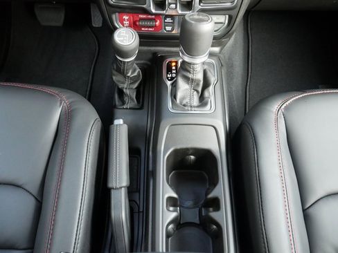 New 2026 Jeep Gladiator Rubicon w/ Safety Group image 19