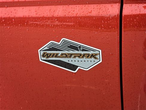Used 2022 Ford Bronco Wildtrak image 4