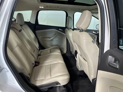 Used 2019 Ford Escape SEL image 27