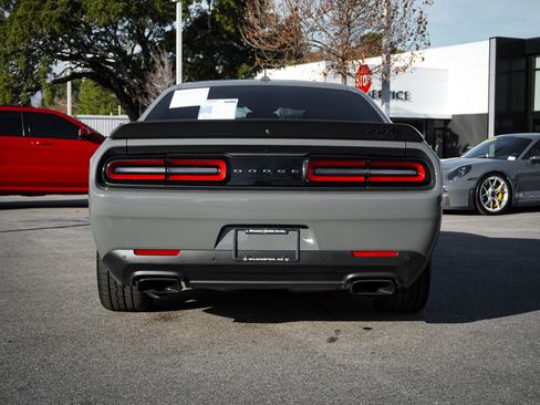 Used 2023 Dodge Challenger SRT Hellcat w/ Driver Convenience Group image 10
