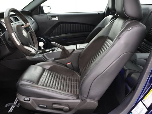 Used 2011 Ford Mustang Shelby GT500 w/ SVT Performance Pkg RWD image 8