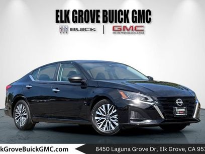 Used 2025 Nissan Altima 2.5 SV