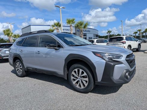 Certified 2023 Subaru Outback Premium AWD/4WD image 2