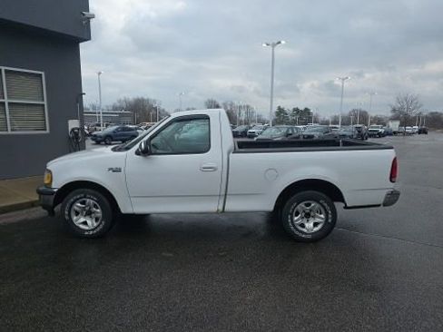 Used 1998 Ford F150 XLT image 3