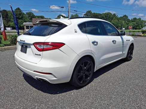 Used 2017 Maserati Levante w/ Sport Package image 4