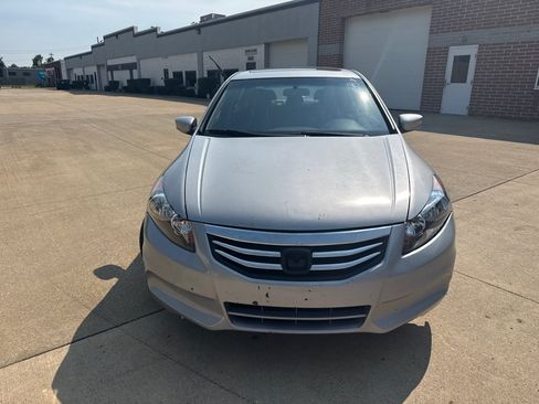 Used 2011 Honda Accord EX image 2