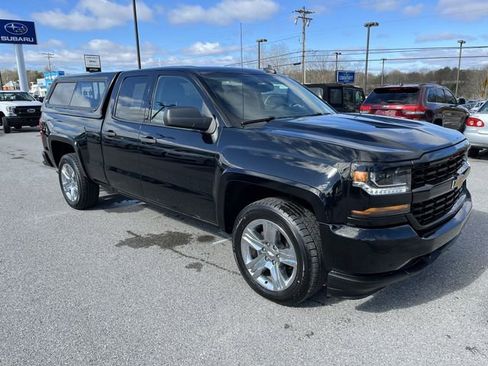Used 2017 Chevrolet Silverado 1500 Custom w/ Custom Convenience Package image 11