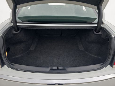 Certified 2023 Chrysler 300 Touring RWD image 12