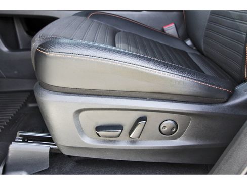 Certified 2025 Nissan Pathfinder Rock Creek AWD/4WD image 32