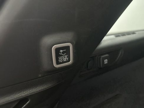 Used 2023 Jeep Grand Cherokee Trailhawk w/ Luxury Tech Group III AWD/4WD image 22