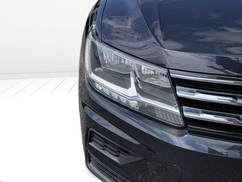 Used 2018 Volkswagen Tiguan S FWD image 9