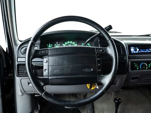 Used 1996 Ford Bronco XLT image 28