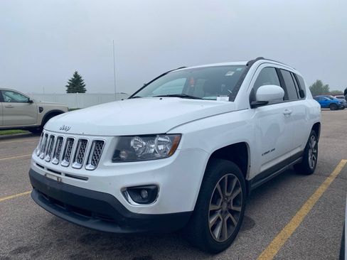 Used 2017 Jeep Compass High Altitude AWD/4WD image 16