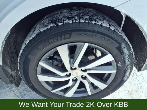 Used 2022 Chevrolet Equinox Premier image 14