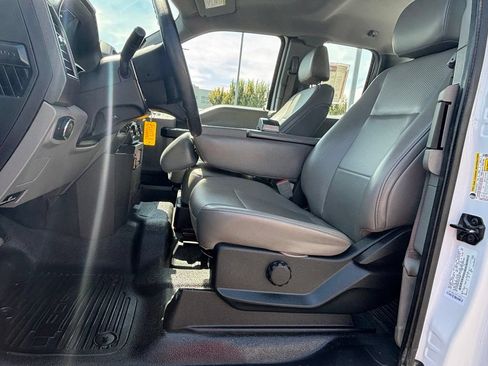 Used 2018 Ford F250 XL w/ Power Equipment Group AWD/4WD image 10