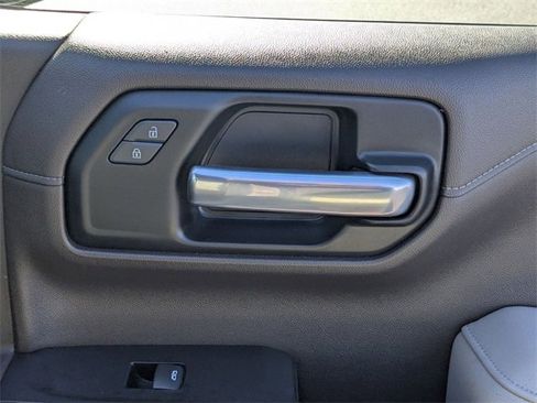 Used 2020 GMC Sierra 1500 SLT image 35
