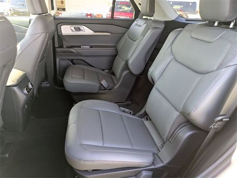 New 2026 Ford Explorer Active w/ Active Comfort Package image 26
