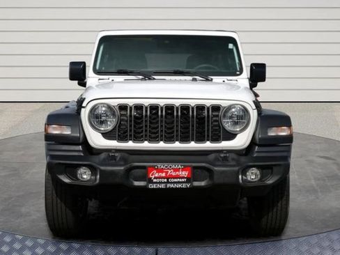 Used 2025 Jeep Wrangler Unlimited Sport AWD/4WD image 2