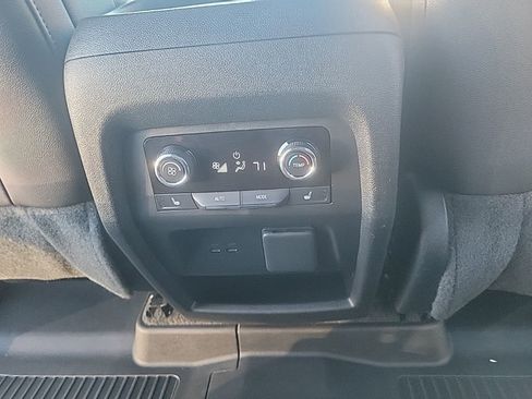 Certified 2024 Chevrolet Traverse RS w/ LPO, Floor Liner Package image 32