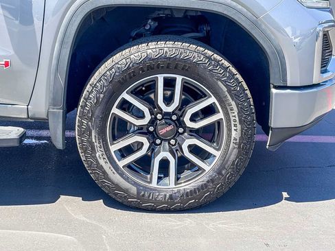 Used 2020 GMC Sierra 1500 AT4 w/ AT4 Premium Package AWD/4WD image 10