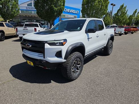 New 2026 Chevrolet Colorado ZR2 w/ Technology Package AWD/4WD image 1