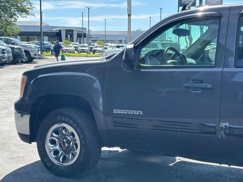 Used 2010 GMC Sierra 1500 SL RWD image 6