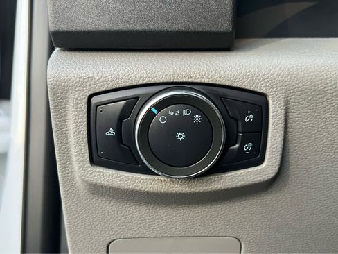 Used 2022 Ford F350 XL w/ Power Equipment Group image 31