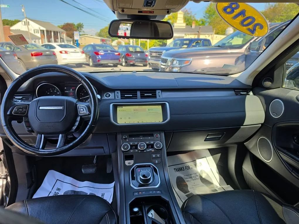 Used 2018 Land Rover Range Rover Evoque HSE AWD/4WD image 16