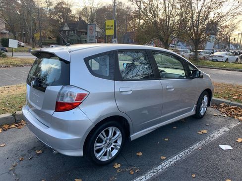 Used 2011 Honda Fit Sport image 3