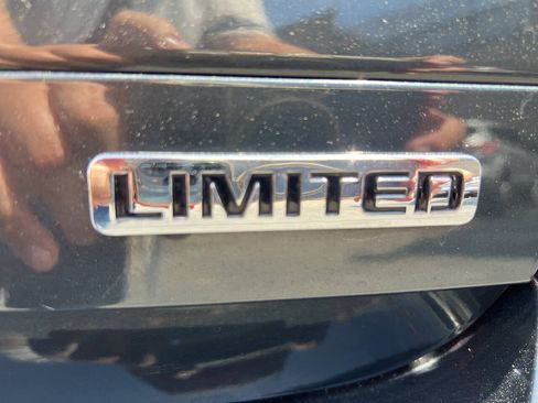 Used 2014 Chevrolet Impala LT w/ LT Sunroof Package FWD image 10