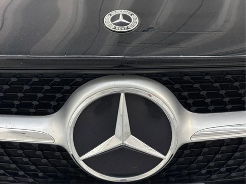 Used 2022 Mercedes-Benz CLA 250 4MATIC image 36