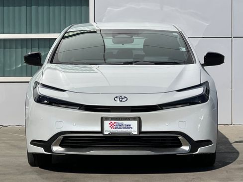 New 2026 Toyota Prius Plug-In Hybrid image 6