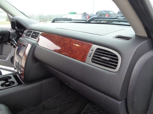 Used 2011 Chevrolet Silverado 3500 LTZ w/ Snow Plow Prep Package image 43