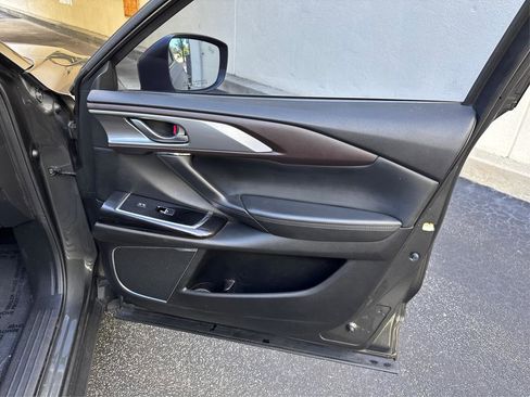 Used 2017 MAZDA CX-9 Grand Touring image 24