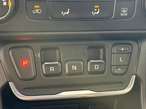 Certified 2018 GMC Terrain SLE FWD image 24