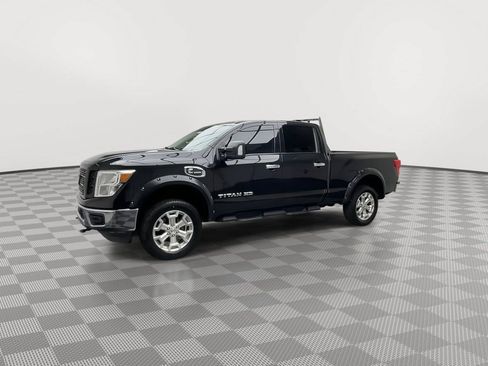 Used 2019 Nissan Titan SV AWD/4WD image 33