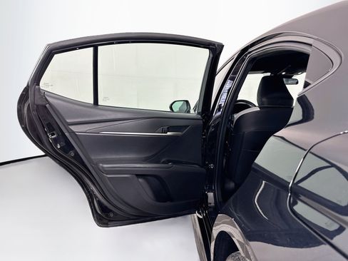 Used 2025 Toyota Camry SE FWD image 25