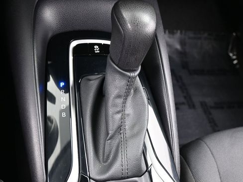 Used 2022 Toyota Corolla LE image 23